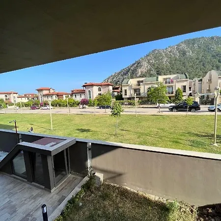 Havuz Ve Bahce Olanagi Sunan Site Ici Konut Apartment Beldibi (Kemer)