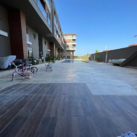 Havuz Ve Bahce Olanagi Sunan Site Ici Konut * Beldibi (Kemer)