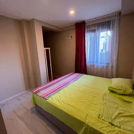 Havuz Ve Bahce Olanagi Sunan Site Ici Konut Beldibi (Kemer)