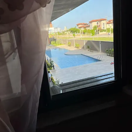 Havuz Ve Bahce Olanagi Sunan Site Ici Konut Beldibi (Kemer)
