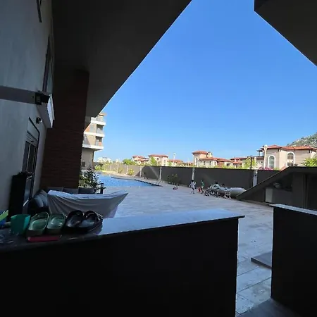 Havuz Ve Bahce Olanagi Sunan Site Ici Konut Beldibi (Kemer)